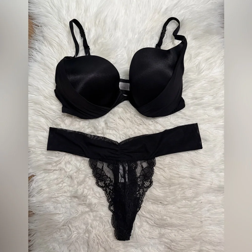 Victoria Secret Black Padded Pushup Bra & Lace Thong Set 36C